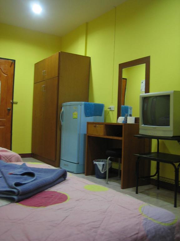 Andaman Place Guesthouse Patong ภายนอก รูปภาพ