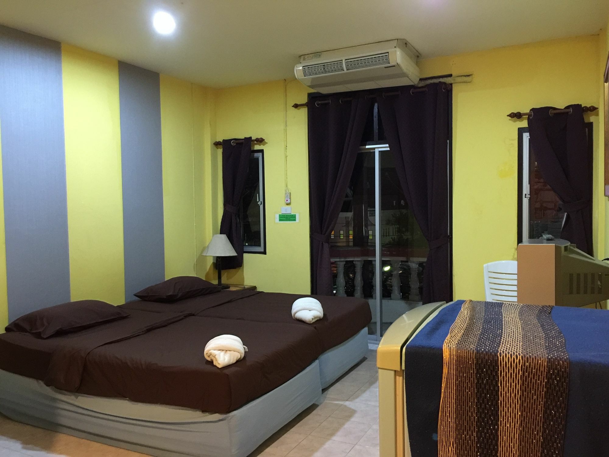 Andaman Place Guesthouse Patong ภายนอก รูปภาพ