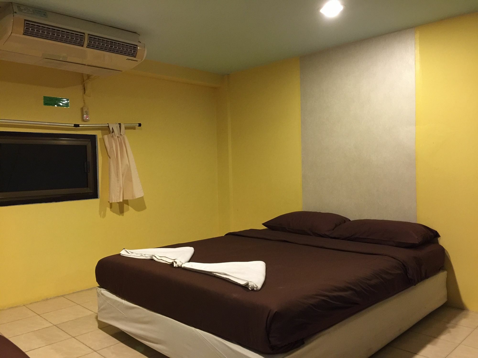 Andaman Place Guesthouse Patong ภายนอก รูปภาพ