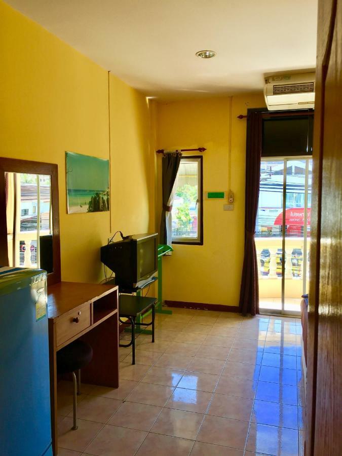Andaman Place Guesthouse Patong ภายนอก รูปภาพ