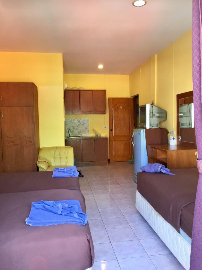 Andaman Place Guesthouse Patong ภายนอก รูปภาพ